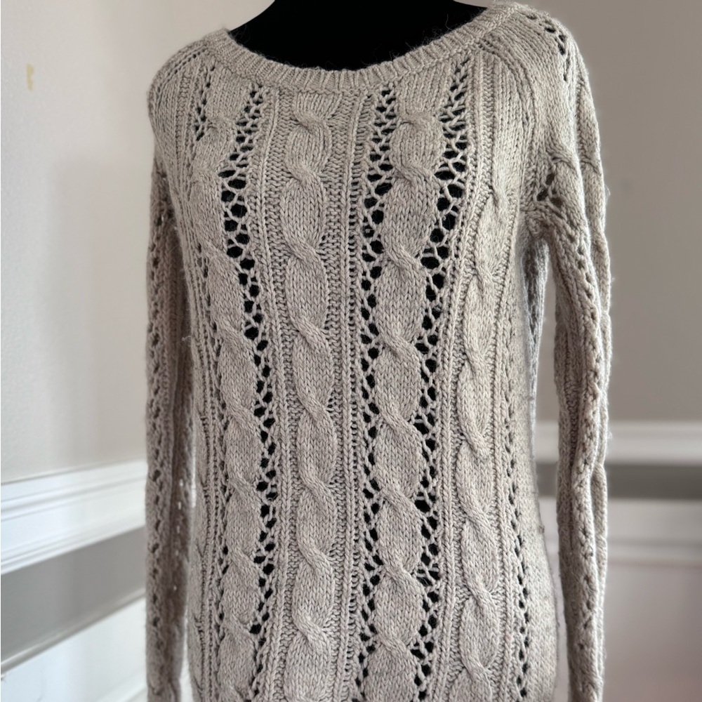 #41 Abercrombie & Fitch Tatum Cable Knit sweater (S)